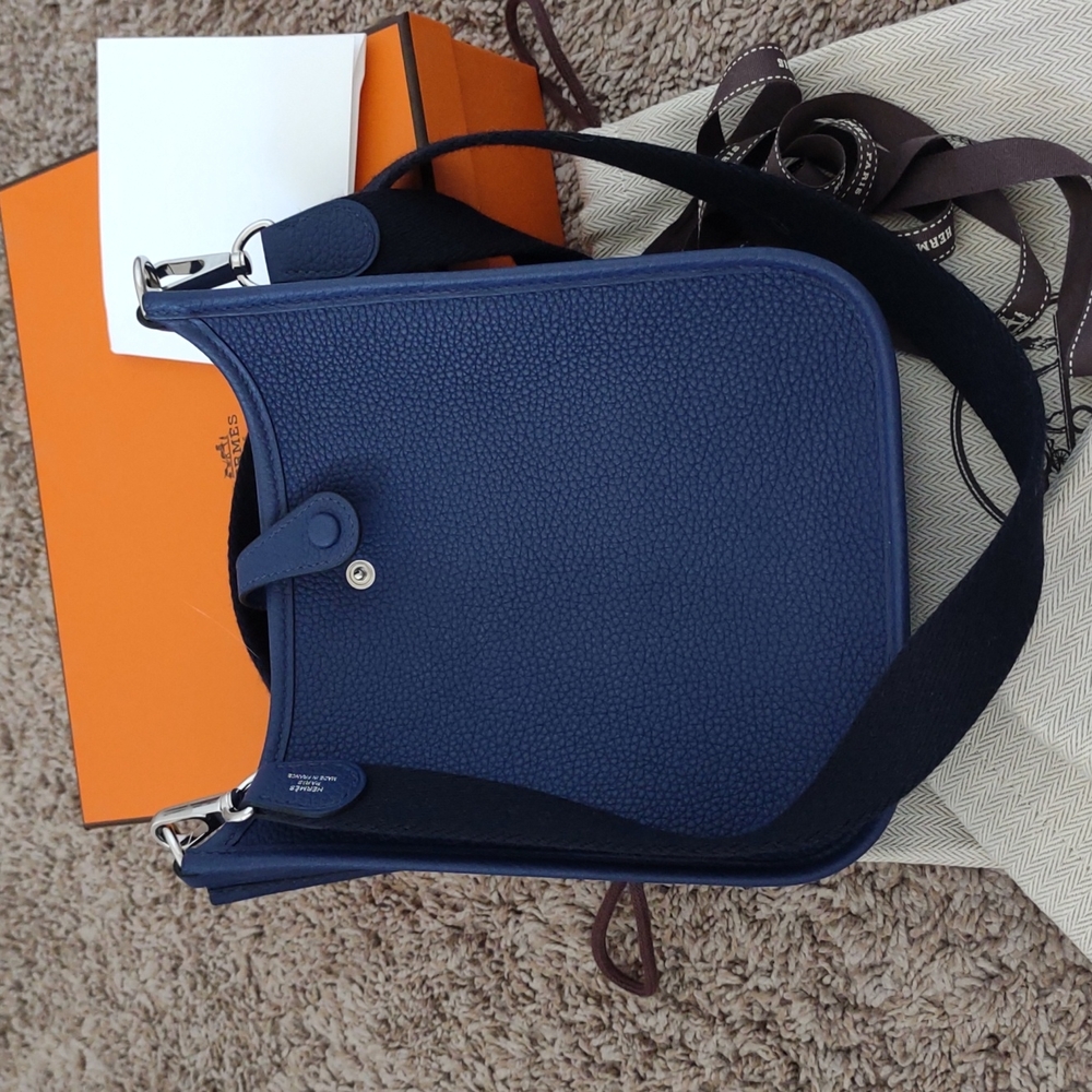 SOLD!!! Hermes Evelyne bag 16 - Picture 2 of 9